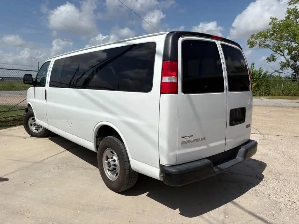 gmc savana passenger 2022 1GJZ7NFP4N1157206 image gmc savana passenger 2022 1GJZ7NFP4N1157206 image
